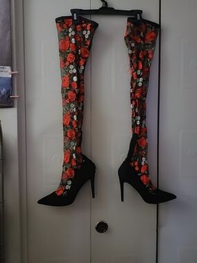 Floral Over-the-Knee Stiletto Boots in Black and Red